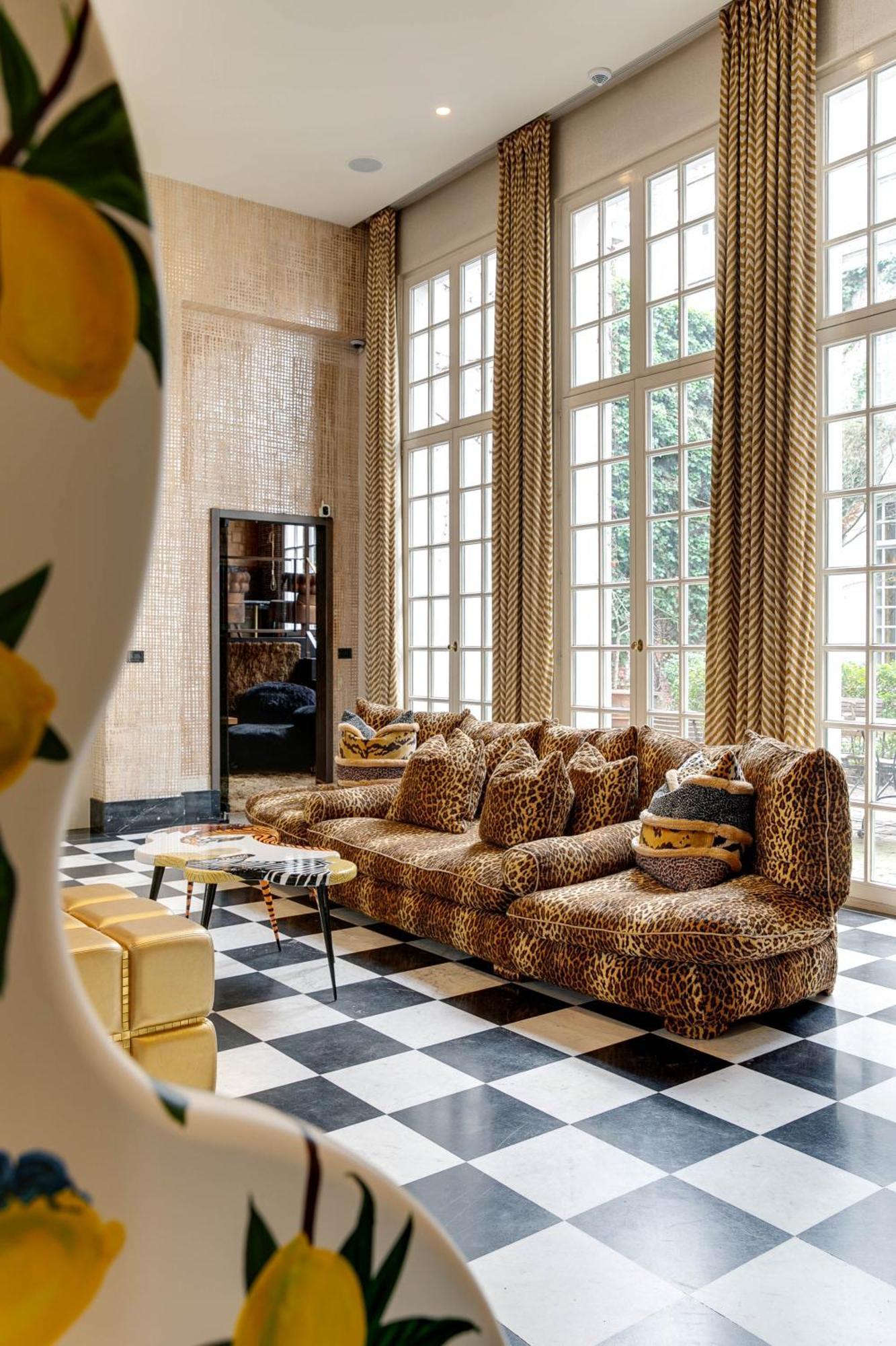 Small Luxury Hotel De Witte Lelie Антверпен Екстериор снимка