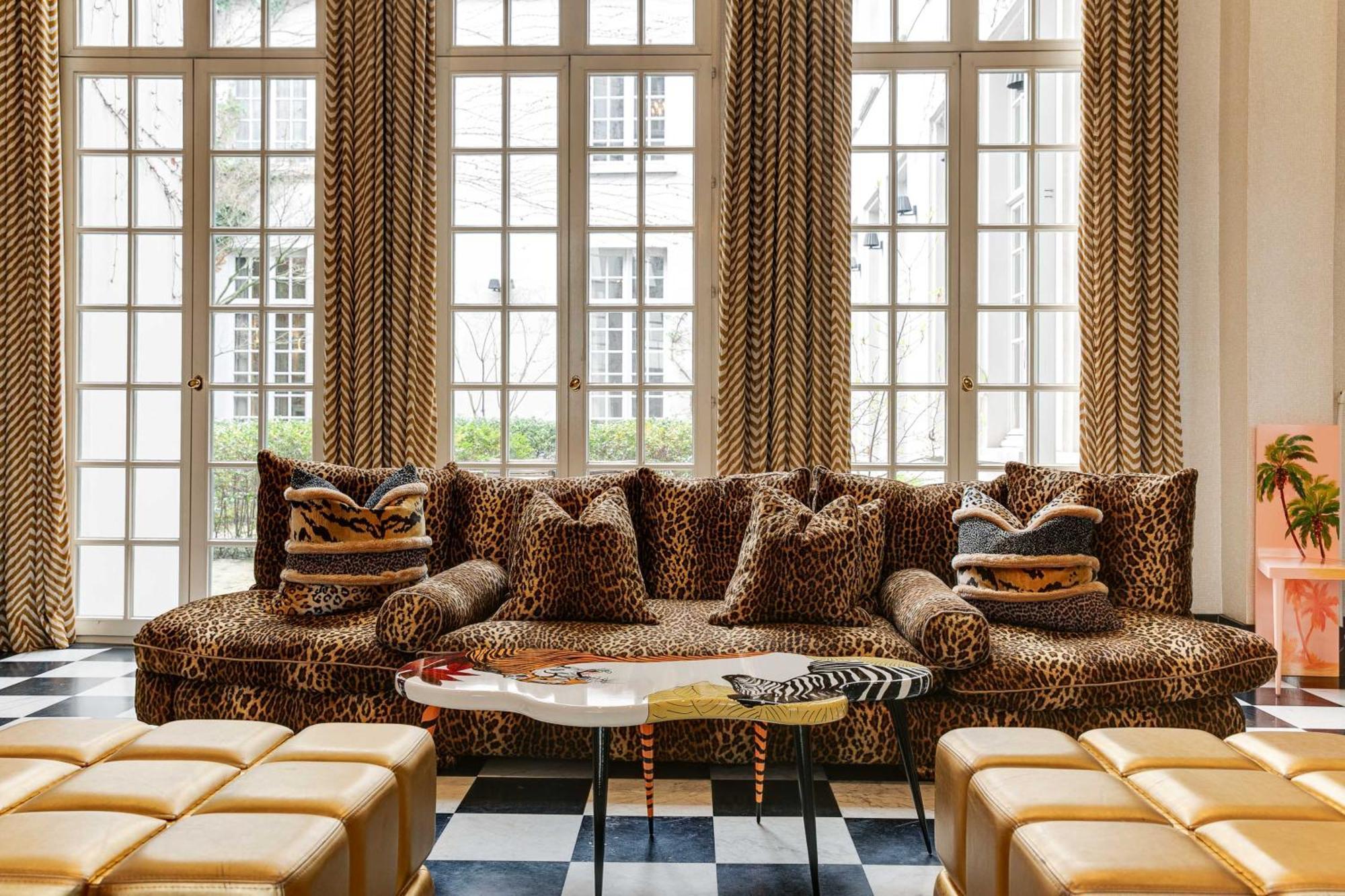 Small Luxury Hotel De Witte Lelie Антверпен Екстериор снимка