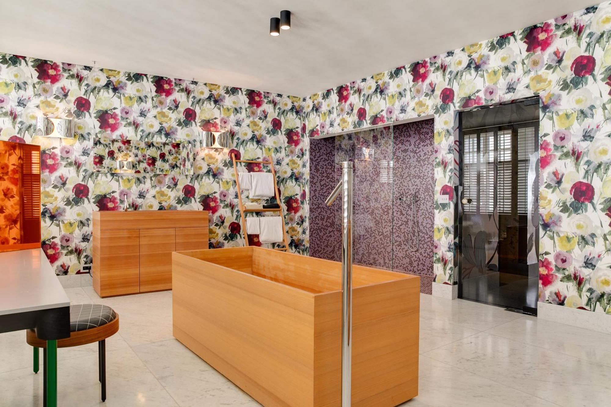Small Luxury Hotel De Witte Lelie Антверпен Екстериор снимка