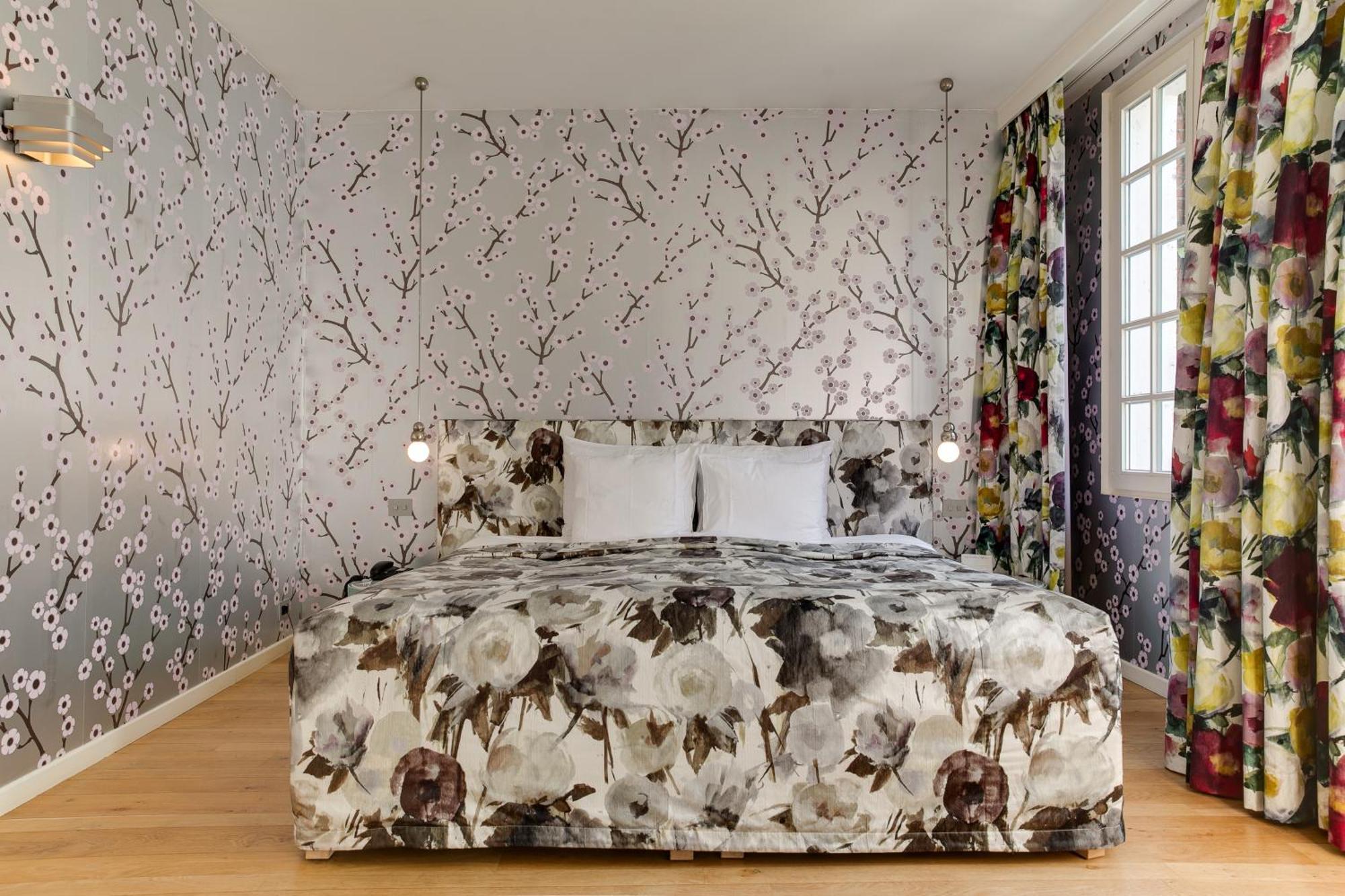 Small Luxury Hotel De Witte Lelie Антверпен Екстериор снимка