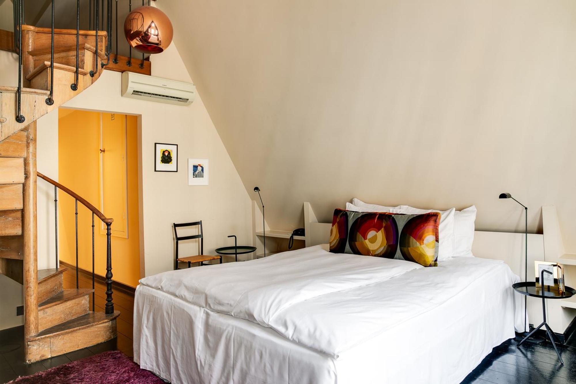 Small Luxury Hotel De Witte Lelie Антверпен Екстериор снимка